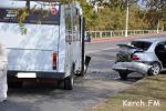Новости: В Керчи маршрутка протаранила легковушку