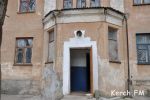 Новости » Коммуналка » Общество: Жилой дом в Керчи дважды за неделю затопило горячей водой