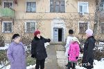 Новости » Коммуналка: В Керчи водоканал предложил жильцам сброситься на трубы, - жильцы дома