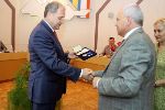Новости » Общество: Мэру Керчи вручили орден князя Ярослава Мудрого