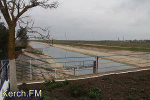 Новости » Общество: В Крыму отказались от краснодарской воды