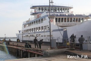 Новости » Криминал и ЧП: Керченская переправа приостановила свою работу