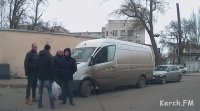 Ты репортер: В Керчи поскандалили сотрудник полиции и пенсионер