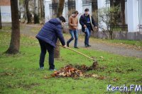 Новости » Общество: На уборку керченских парков из бюджета выделили 10 млн рублей