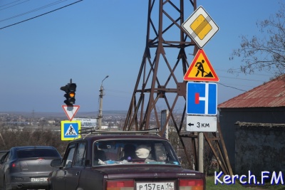 Новости » Общество: С завтрашнего дня на Керченскую трассу можно будет выехать только через Багерово (фото)