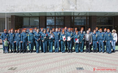 Новости » Общество: В Керчи спасателей поздравили с их профессиональным праздником