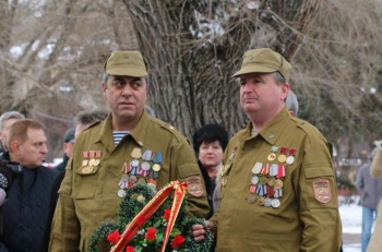 Новости » Общество: В Керчи возложат цветы и зажгут свечу памяти афганцев