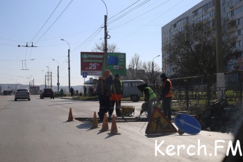 Новости » Общество: В Керчи повторно заасфальтируют участок на Камыш-Бурунском шоссе