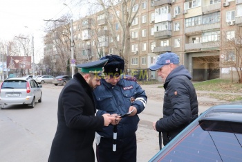 Новости » Общество: Судебные приставы совместно с ГИБДД будут искать должников в Керчи