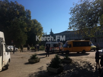 Новости » Общество: В Керчи усилили безопасность учебных заведений