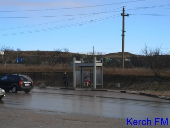 Новости » Общество: Так и не родили: у администрации Керчи нет 10 минут, чтобы внести остановку в маршрутный лист