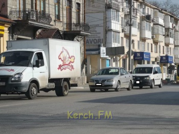 Новости » Криминал и ЧП: На Музее в Керчи произошла тройная авария