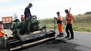 Новости » Общество: В ноябре «Крымавтодор» отремонтировал более 64,5 тыс. кв. м дорог