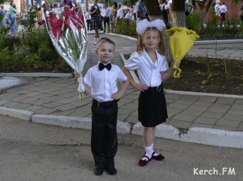 Новости » Общество: Крымским льготникам компенсируют 3 317,4 рублей на покупку школьной формы