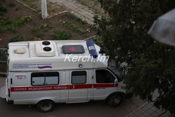 Новости » Криминал и ЧП: В Керчи девочка погибла после падения с крыши 9-этажного дома