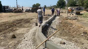 Новости » Общество: На Бульваре Пионеров продолжается реконструкция