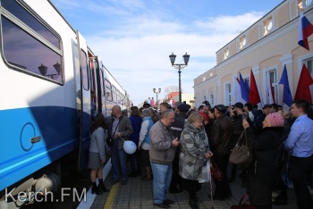 Новости » Общество: Власти Крыма заявили, что поезда обеспечат турпоток в случае продления ограничения полетов