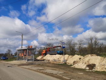 Новости » Общество: За остановкой на «Телецентре» выкопали глубокие траншеи для замены труб