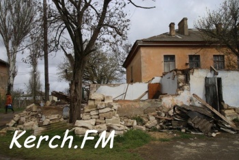 Новости » Общество: В Крыму хотят ускорить снос самостроев