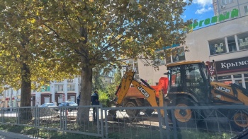 Новости » Общество: На дублёре Генерала Петрова водоканал разрыл новый асфальт