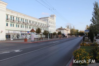 Новости » Общество: Крымские отели не спешат снижать ценник, несмотря на низкую загрузку