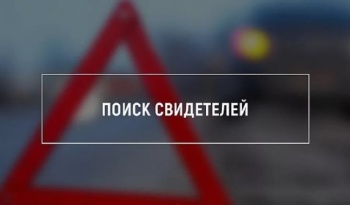 Новости » Криминал и ЧП: Ищем свидетелей: керчанину ударили машину на парковке на набережной и скрылись