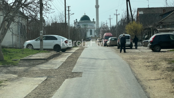 Новости » Общество: Вот так и живём: на Гоголя разрыли новый асфальт