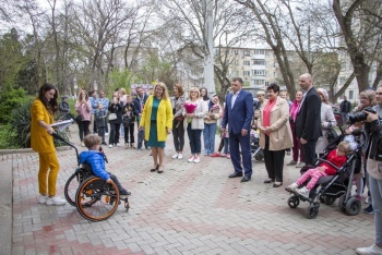 Новости » Общество: Торжественное открытие филиала сообщества «РОСТ» прошло в Керчи