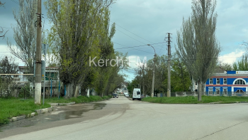 Новости » Общество: В Керчи на Льва Толстого - порыв водовода