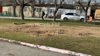 Новости » Общество: На городской набережной пропала детская площадка