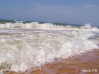 Новости » Общество: Вода в море у берегов Керчи прогрелась до +23 градусов