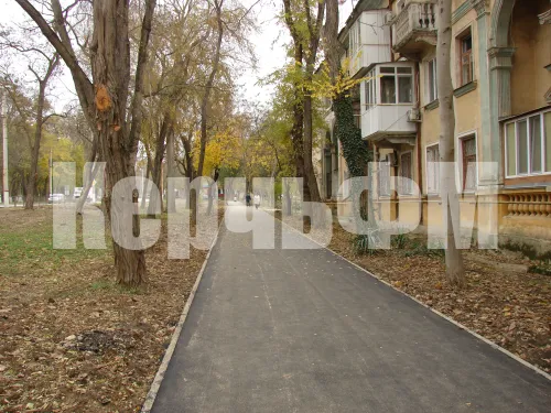 Новости » Общество: В Керчи уложили новый тротуар вдоль улицы Войкова со стороны домов с нечетной нумерацией