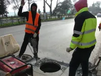 Новости » Общество: Улицу Свердлова в Керчи готовят к асфальтировке