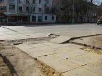 Перед остановкой Казакова восстановили тротуар