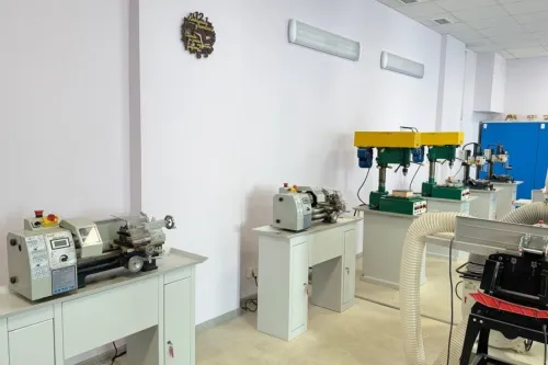 Новости » Общество: 480 школ Крыма получат новое оборудование для кабинетов Технологии и ОБЗР