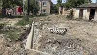 Новости » Коммуналка: Благоустройство: за четыре месяца во дворах на Краснофлотской почти ничего не изменилось