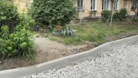 На Победы,14 преображается двор