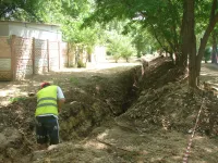 На аллее в районе 26-ой школы в Керчи возобновились работы по благоустройству