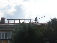 В Керчи еще на двух МКД начат капитальный ремонт кровли