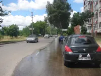 По Кирова в Керчи опять бежит вода