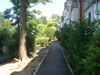 Новости » Общество: На Степана Разина, 3 в Керчи завершается благоустройство придомовой территории