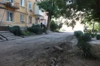 На придомовые территории домов района улицы Петра Дейкало 6/1 в Керчи пришло благоустройство