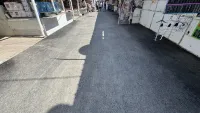 Новости » Общество: На рынке в Керчи заасфальтировали часть дороги