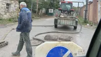 Новости » Общество: В Керчи частично перекрыли улицу Чернышевского