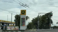 Новости » Общество: Топливо в Керчи есть, но не на всех АЗС (список)