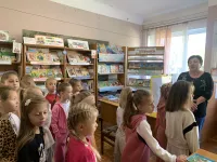 Новости » Общество: В библиотеках Керчи ежегодно осенью проводят экскурсии для юных читателей