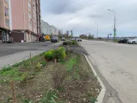 Новости » Общество: Обустройство тротуаров по Шоссе Героев Сталинграда в Керчи подходит к концу