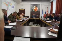 Новости » Общество: В Керчи хотят закупить дополнительную иллюминацию для Нового года