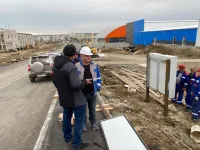 Новости » Общество: Сегодня КРЭС подключает свои линии к зданию нового бассейна