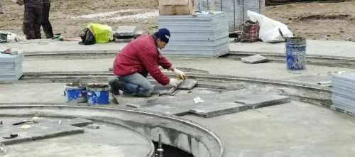 В Приморском парке Керчи приступили к облицовке фонтана